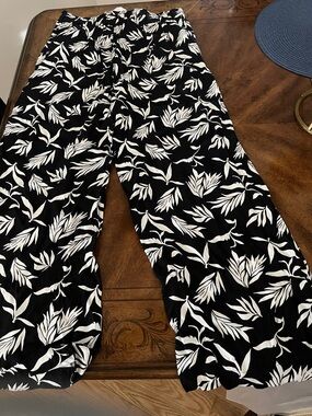 LOFT Black and White Tropical Print Wide-Leg Pants